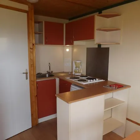 4 Pers Avec Piscine Chauffee, Terrasse Et Tv - - Fr-1-742-538 *
