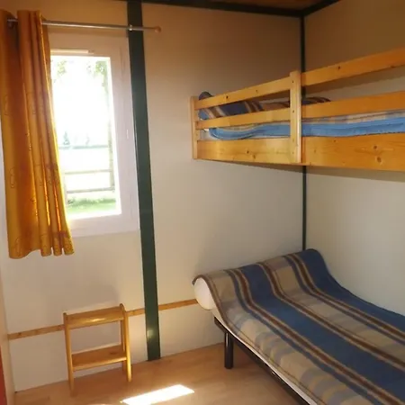 4 Pers Avec Piscine Chauffee, Terrasse Et Tv - - Fr-1-742-538 Maurs